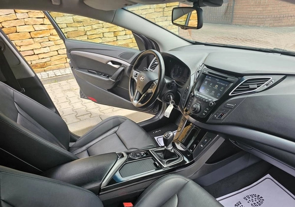 Hyundai i40 cena 44400 przebieg: 92000, rok produkcji 2015 z Lądek-Zdrój małe 631